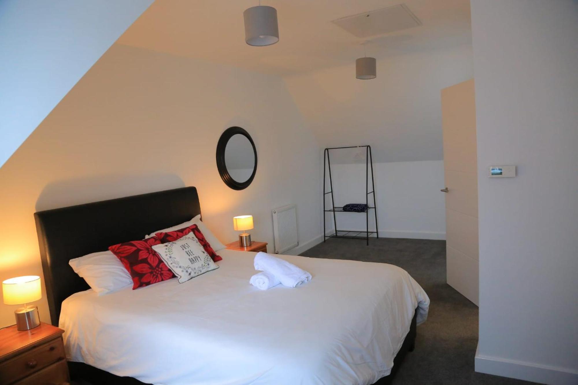 Beautiful New Family Home Leeds  Esterno foto